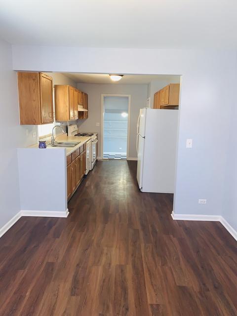 601 Glenview Ave, Aurora, IL 60505 photo 8