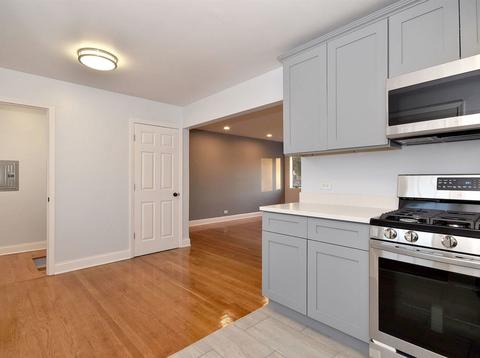 256 E La Porte Dr, Addison, IL 60101 photo 9