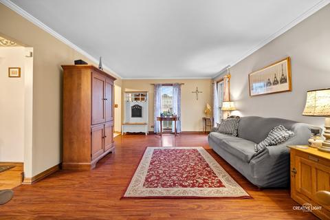 230 Mayfair Dr, Aurora, IL 60504 photo 4