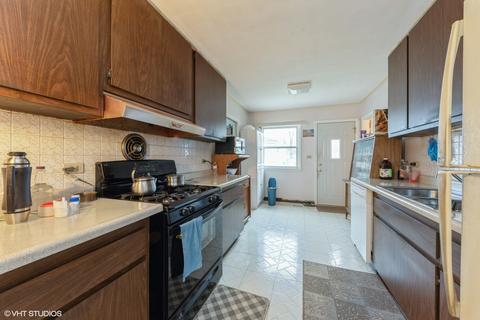 262 E Berkley Ln, Hoffman Estates, IL 60169 photo 3