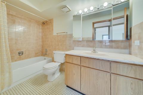 1441 E Thacker St #403, Des Plaines, IL 60016 photo 17