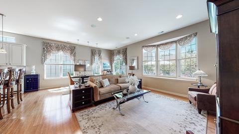 3839 Valhalla Dr, Elgin, IL 60124 photo 9