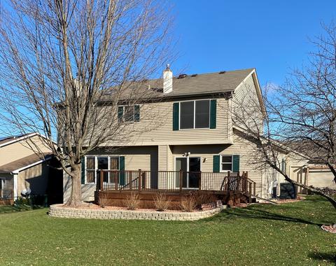 570 Flora Dr, Algonquin, IL 60102 photo 2