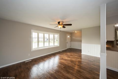 100 Fairview Ct, Walnut, IL 61376 photo 4