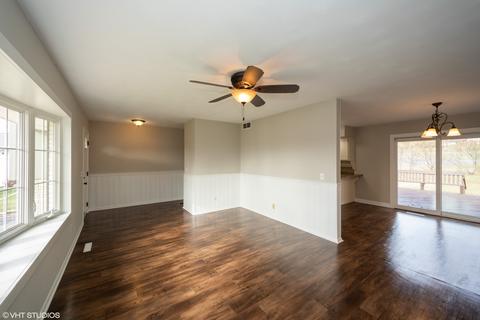 100 Fairview Ct, Walnut, IL 61376 photo 5