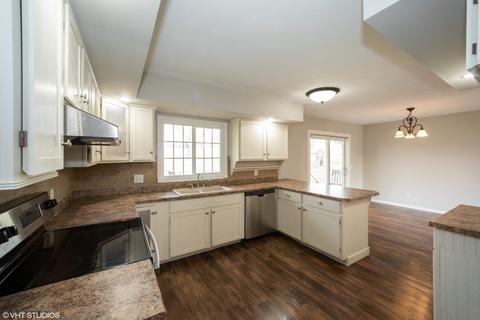 100 Fairview Ct, Walnut, IL 61376 photo 7