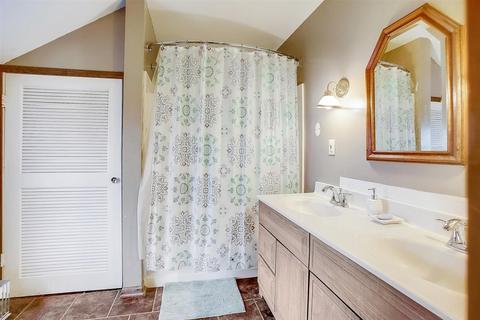 3104 W Beach Dr, Mchenry, IL 60050 photo 10