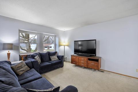 3206 W Daniel St, Champaign, IL 61821 photo 4