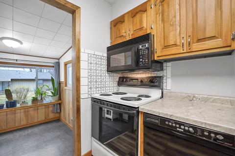 3206 W Daniel St, Champaign, IL 61821 photo 16