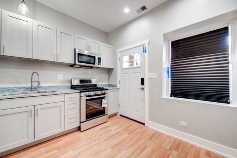 6245 S Champlain Ave, Chicago, IL 60637 photo 7