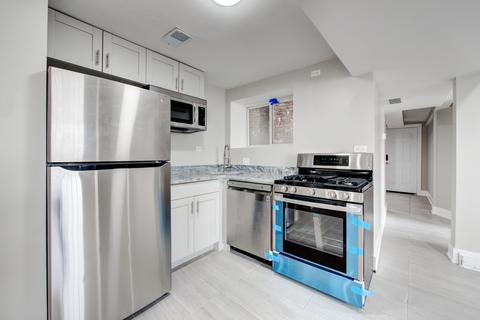 6245 S Champlain Ave, Chicago, IL 60637 photo 16