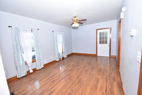 311 E Dearborn St, Plano, IL 60545 photo 5
