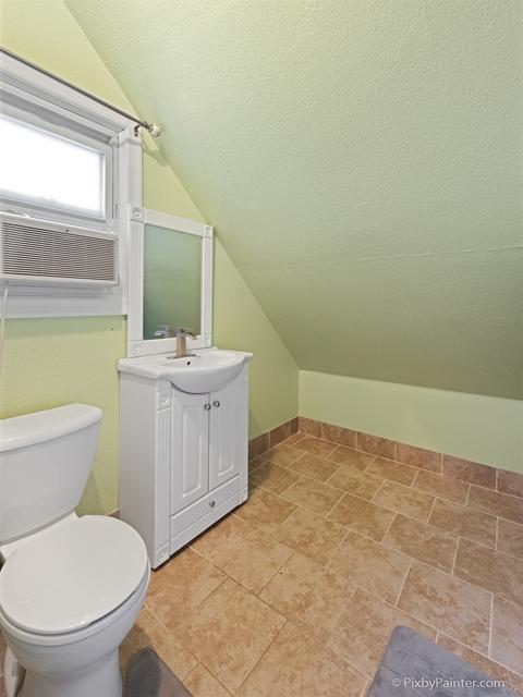 682 Raymond St, Elgin, IL 60120 photo 14