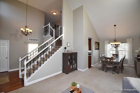 643 Morning Glory Ln, Bartlett, IL 60103 photo 9