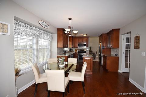643 Morning Glory Ln, Bartlett, IL 60103 photo 5