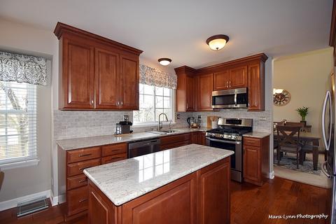 643 Morning Glory Ln, Bartlett, IL 60103 photo 3