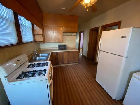 134 E 119th St, Chicago, IL 60628 photo 4