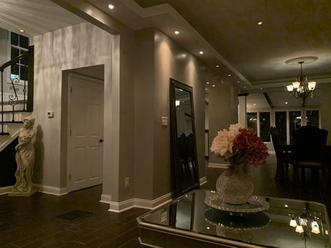 606 Jackson St, Aurora, IL 60505 photo 6