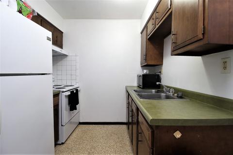 818 S 3rd Ave, Kankakee, IL 60901 photo 6
