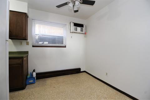 818 S 3rd Ave, Kankakee, IL 60901 photo 5