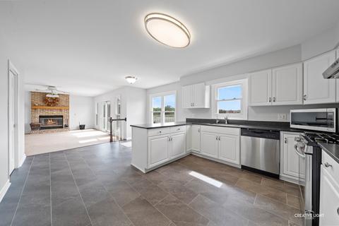 1985 Royal Blvd, Elgin, IL 60123 photo 5