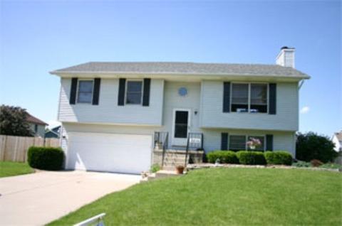 2806 Dutchess Dr, Bloomington, IL 61704 photo 1