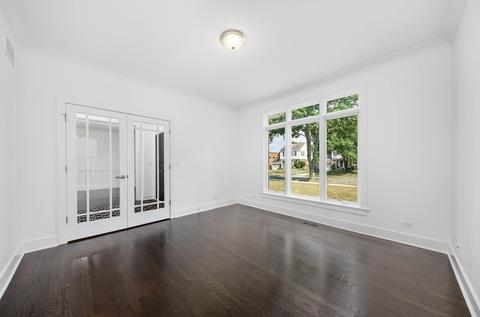 820 S Wheaton Ave, Wheaton, IL 60189 photo 3