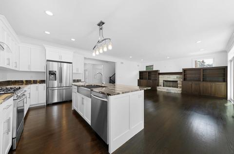 820 S Wheaton Ave, Wheaton, IL 60189 photo 10