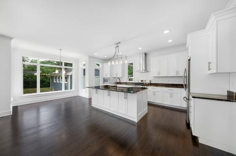 820 S Wheaton Ave, Wheaton, IL 60189 photo 8