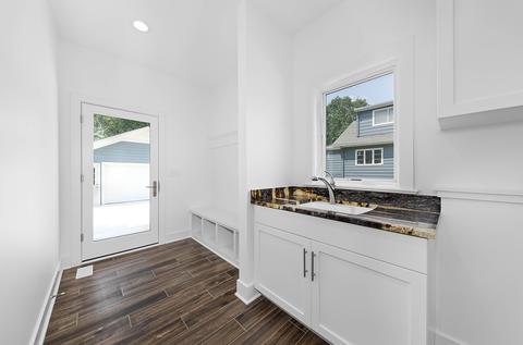 820 S Wheaton Ave, Wheaton, IL 60189 photo 17