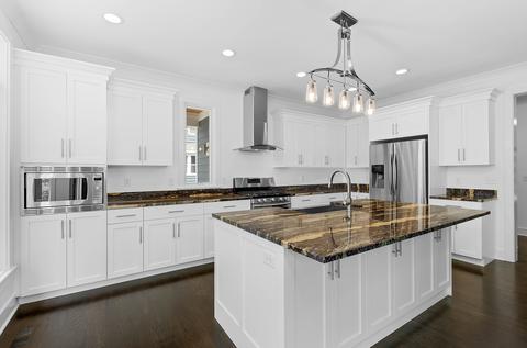 820 S Wheaton Ave, Wheaton, IL 60189 photo 9