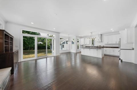 820 S Wheaton Ave, Wheaton, IL 60189 photo 13