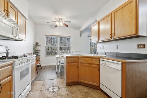 2539 Oak Tree Ln, Plainfield, IL 60586 photo 5