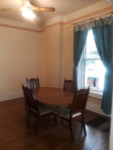 701 Bangs St, Aurora, IL 60505 photo 2