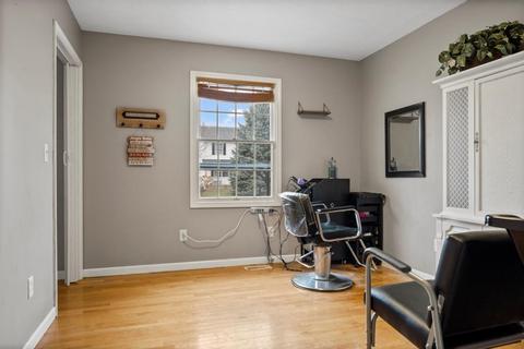 1512 Henry St, Normal, IL 61761 photo 9
