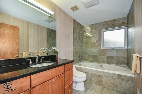 1905 Monroe Ave, Glenview, IL 60025 photo 19
