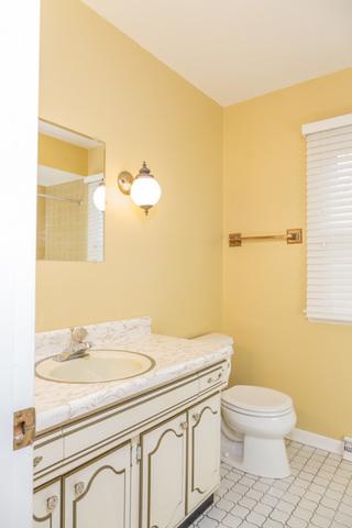 450 S Hickory Ave, Bartlett, IL 60103 photo 16