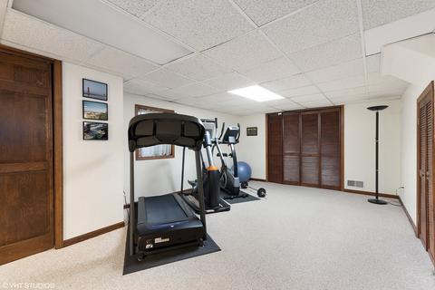 204 Vernon Ave, Wheaton, IL 60187 photo 18