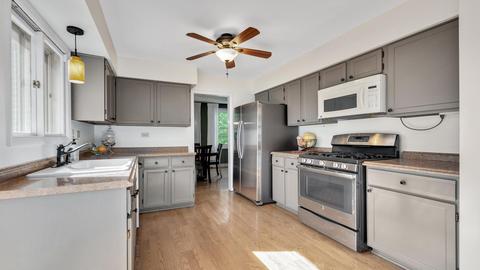 1313 Leeds Ct, Wheaton, IL 60189 photo 7