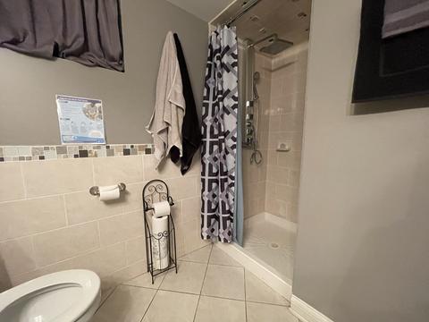 327 E 90th St, Chicago, IL 60619 photo 16