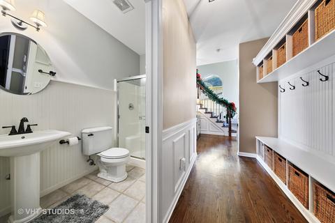 718 Wakeman Ave, Wheaton, IL 60187 photo 10