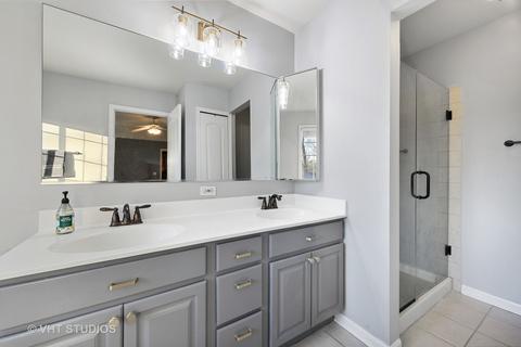 718 Wakeman Ave, Wheaton, IL 60187 photo 8