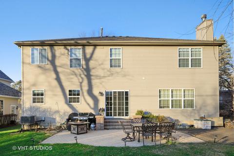 718 Wakeman Ave, Wheaton, IL 60187 photo 3