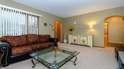 18304 Ada St, Lansing, IL 60438 photo 9
