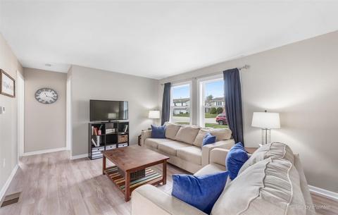 6202 Robert Rd, Cary, IL 60013 photo 5