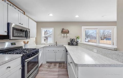 6202 Robert Rd, Cary, IL 60013 photo 3