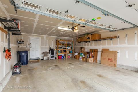 826 Rambling Brook Cir, Elgin, IL 60124 photo 21