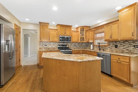 13265 Millbank Dr, Plainfield, IL 60585 photo 8