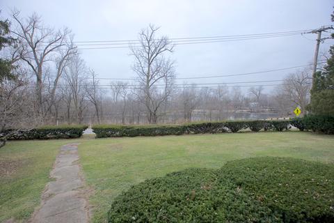 3721 Spring Rd, Oak Brook, IL 60523 photo 9