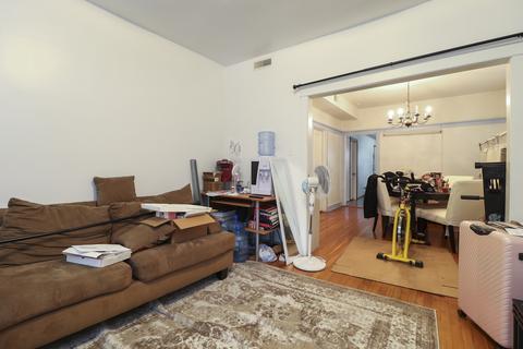 5831 N Artesian Ave, Chicago, IL 60659 photo 2